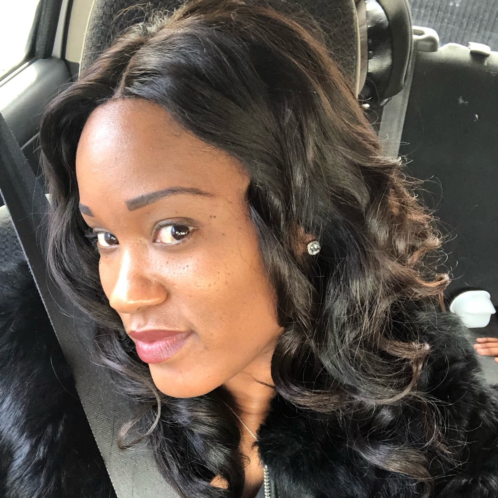 Meet your Posher, Larrita